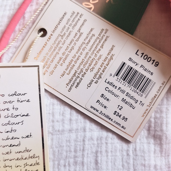 SOLD 2Chillies Malibu Frill Trangle Bikini top - Picture 3 of 5